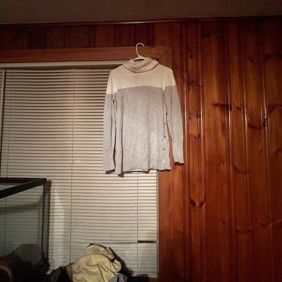 Sweater - Picture 2 of 2